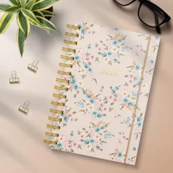 Online Kalenteri 2024 Paivakirja Saga Kukka Kalenterit