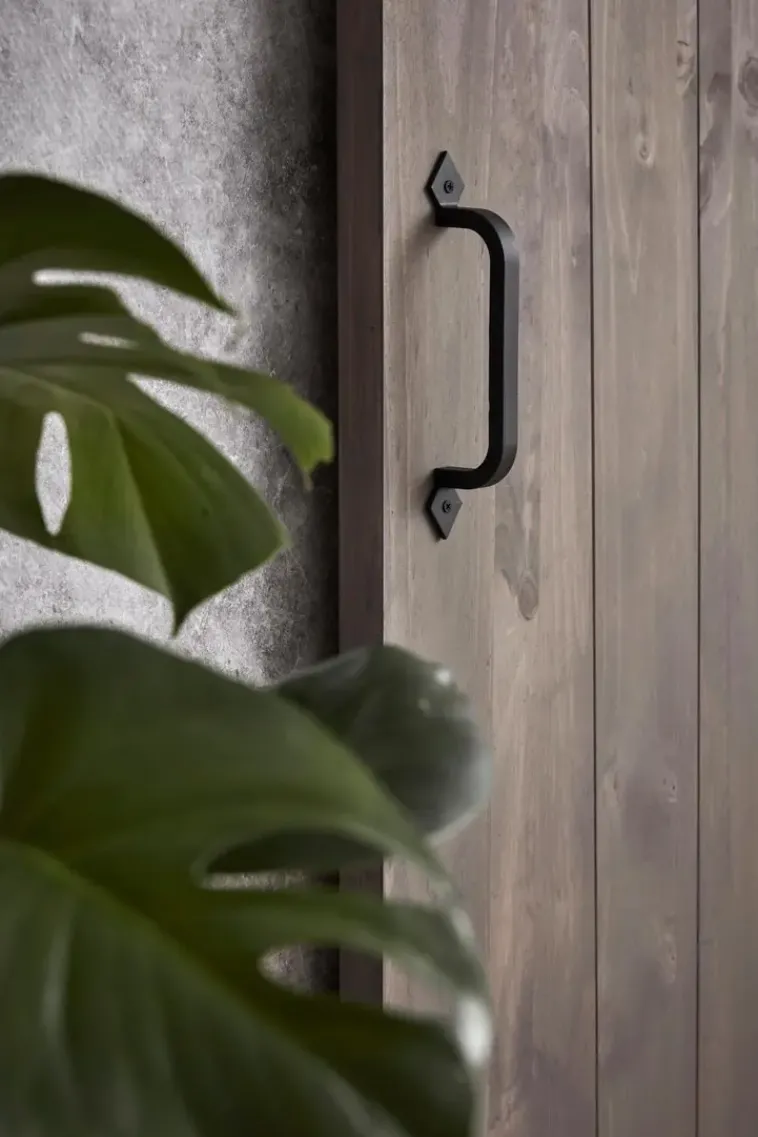 Habo Säilytyskalusteet-Liukuovenvedin Inspiration Musta