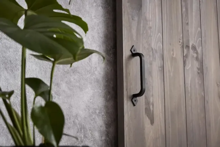 Habo Säilytyskalusteet-Liukuovenvedin Inspiration Musta